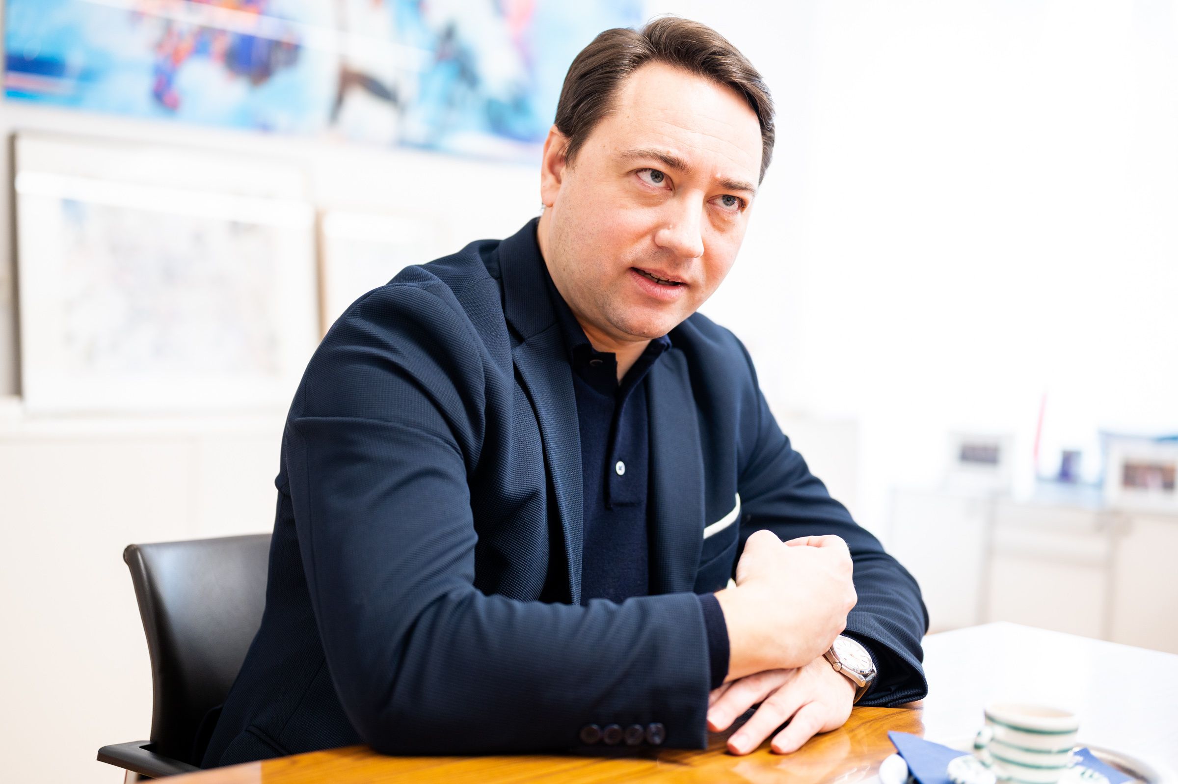 Manfred Haimbuchner im "Heute"-Interview mit Corona-Abstand im Linzer Landhaus.