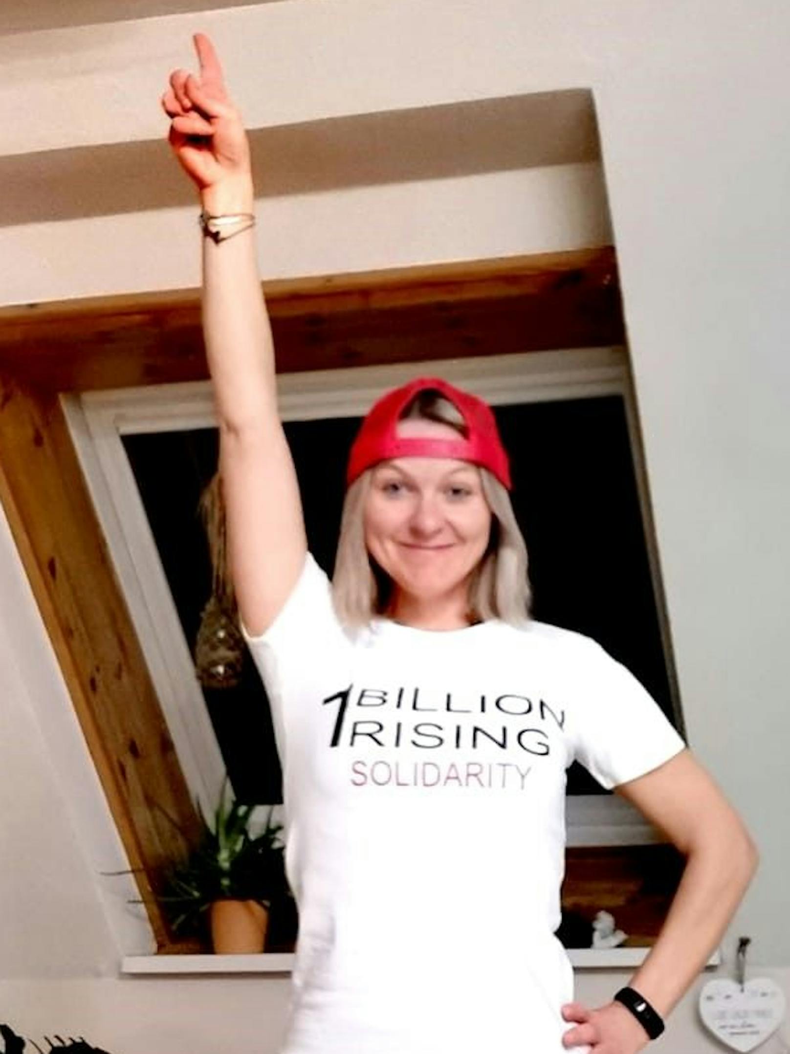 Heuer fand "One Billion Rising" mit Dance-Instructor Sabine Hubmayer im Wohnzimmer statt.
