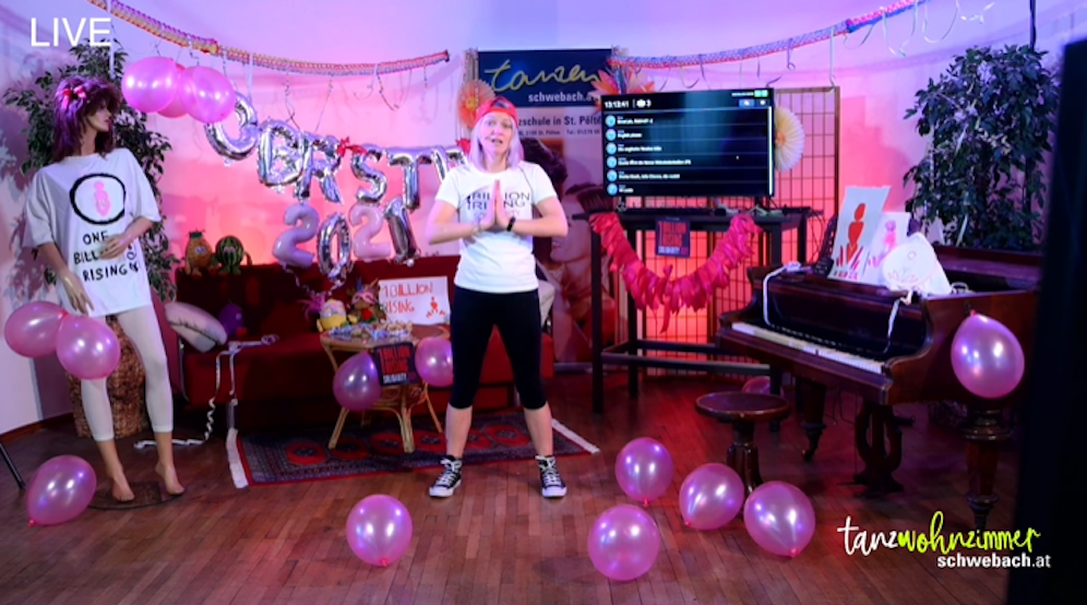 Das Event&nbsp;findet als Online Live Event aus dem Tanzwohnzimmer der Tanzschule Schwebach statt.