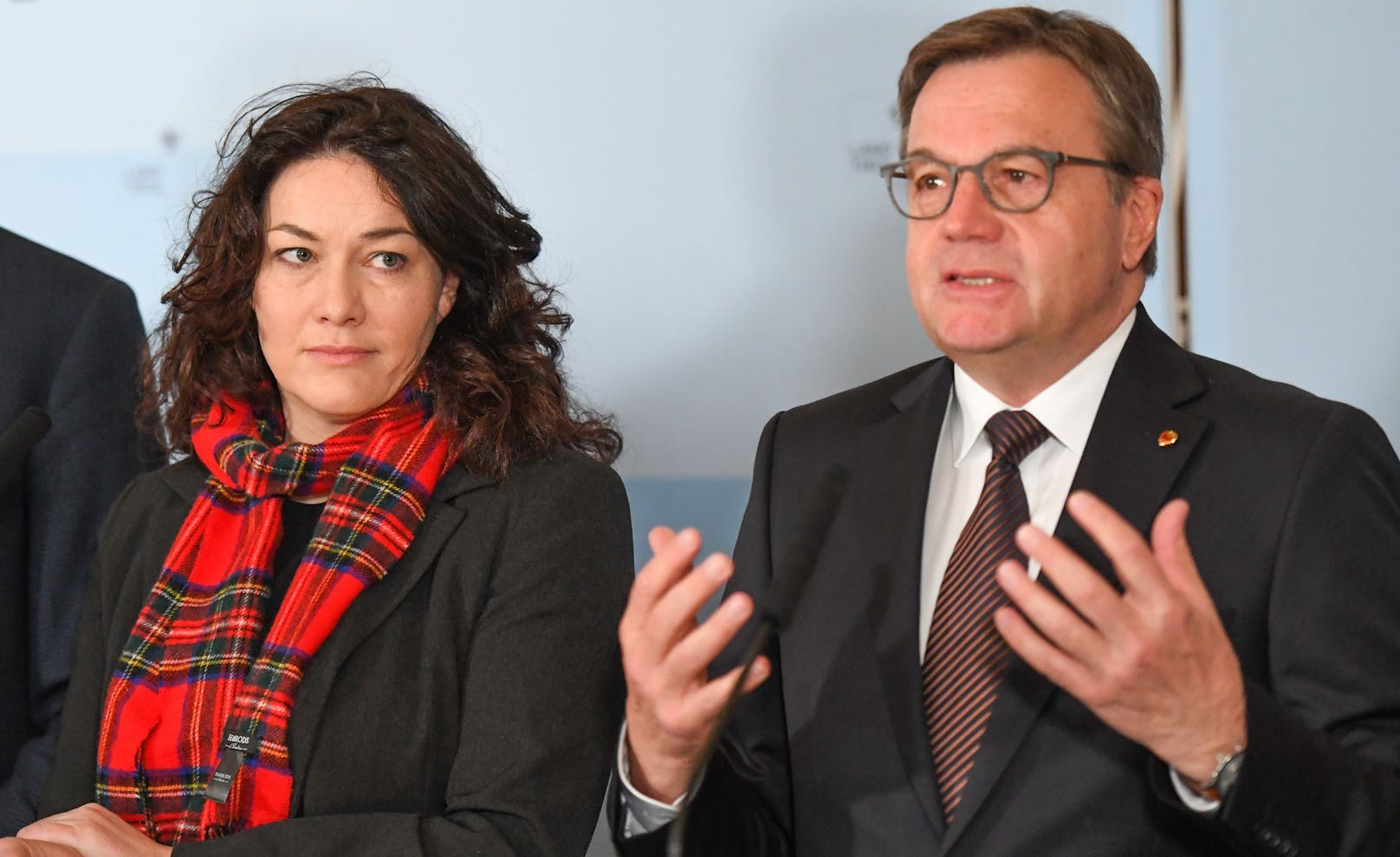 Landeshauptmann Günther Platter (ÖVP) und seine Stellvertreterin Ingrid Felipe (Grüne).