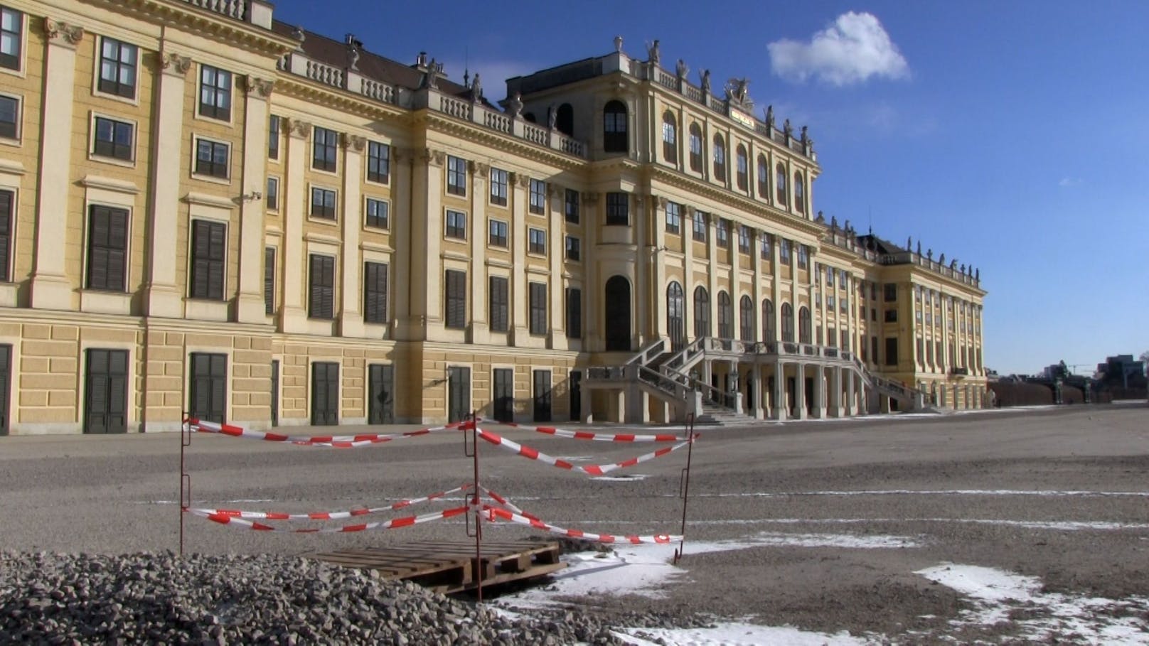 Ungewöhnlicher Anblick: Keine Touristen in Schönbrunn