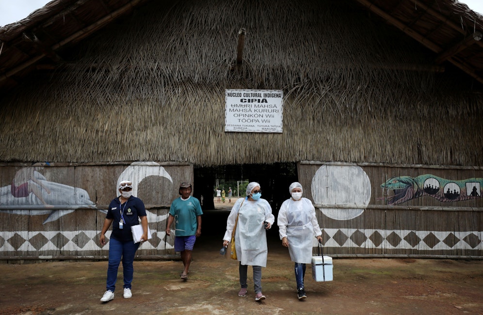 Bei der im Amazonas-Gebiet nachgewiesenen Coronavirus-Variante sollen Impfstoffe auch wirksam sein.