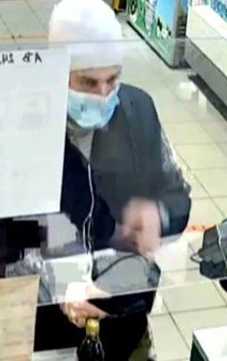 Der Täter behob schon mehrmals Bargeld.