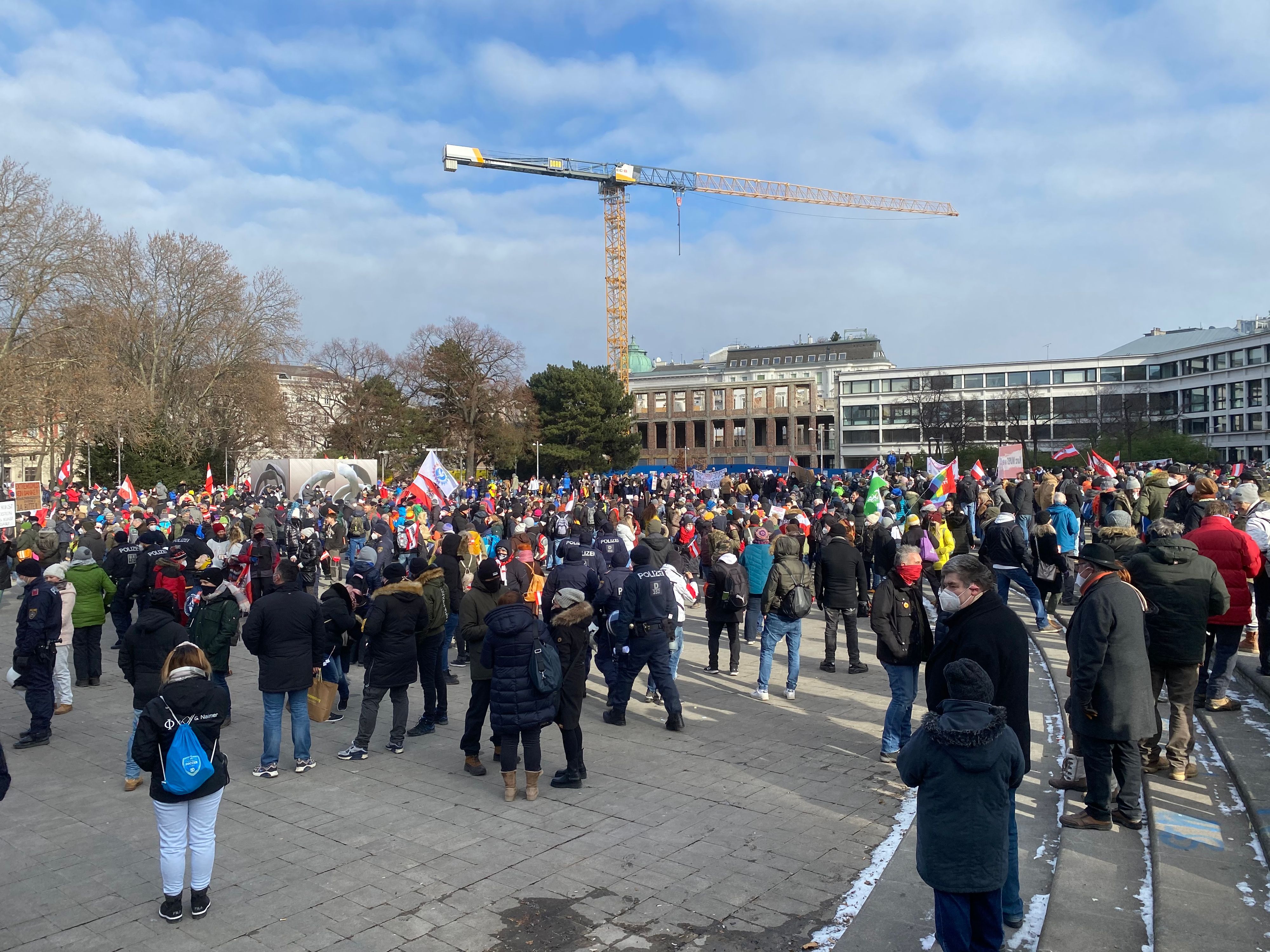 Festnahmen Verletzte Chaos Bei Krawall Demo In Wien Wien Heute At