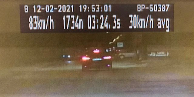 Der 20-jährige Probeführerscheinbesitzer war viel zu schnell unterwegs.