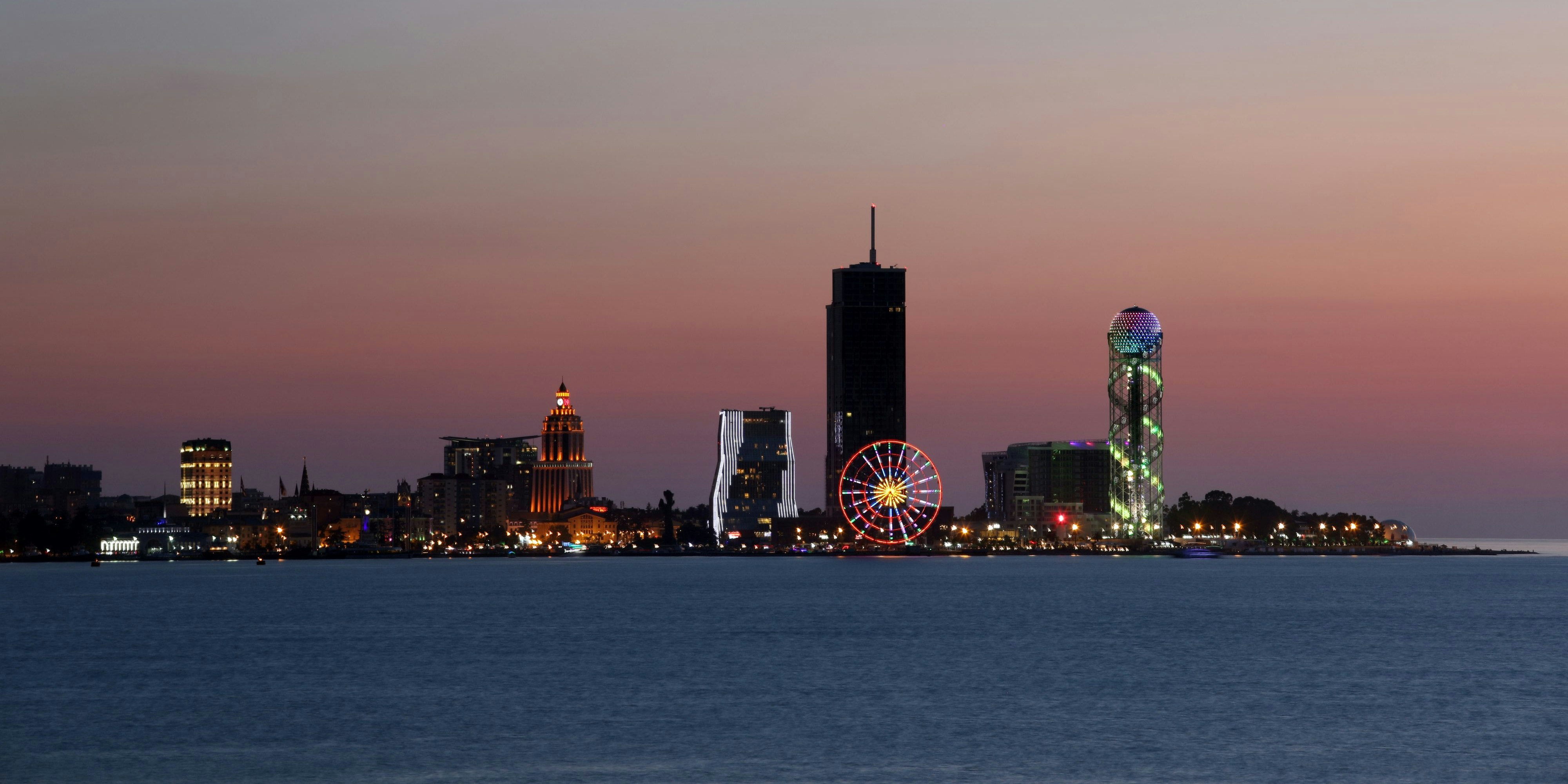 Die Stadt Batumi wird auch als das "Las Vegas des Schwarzen Meers" bezeichnet.