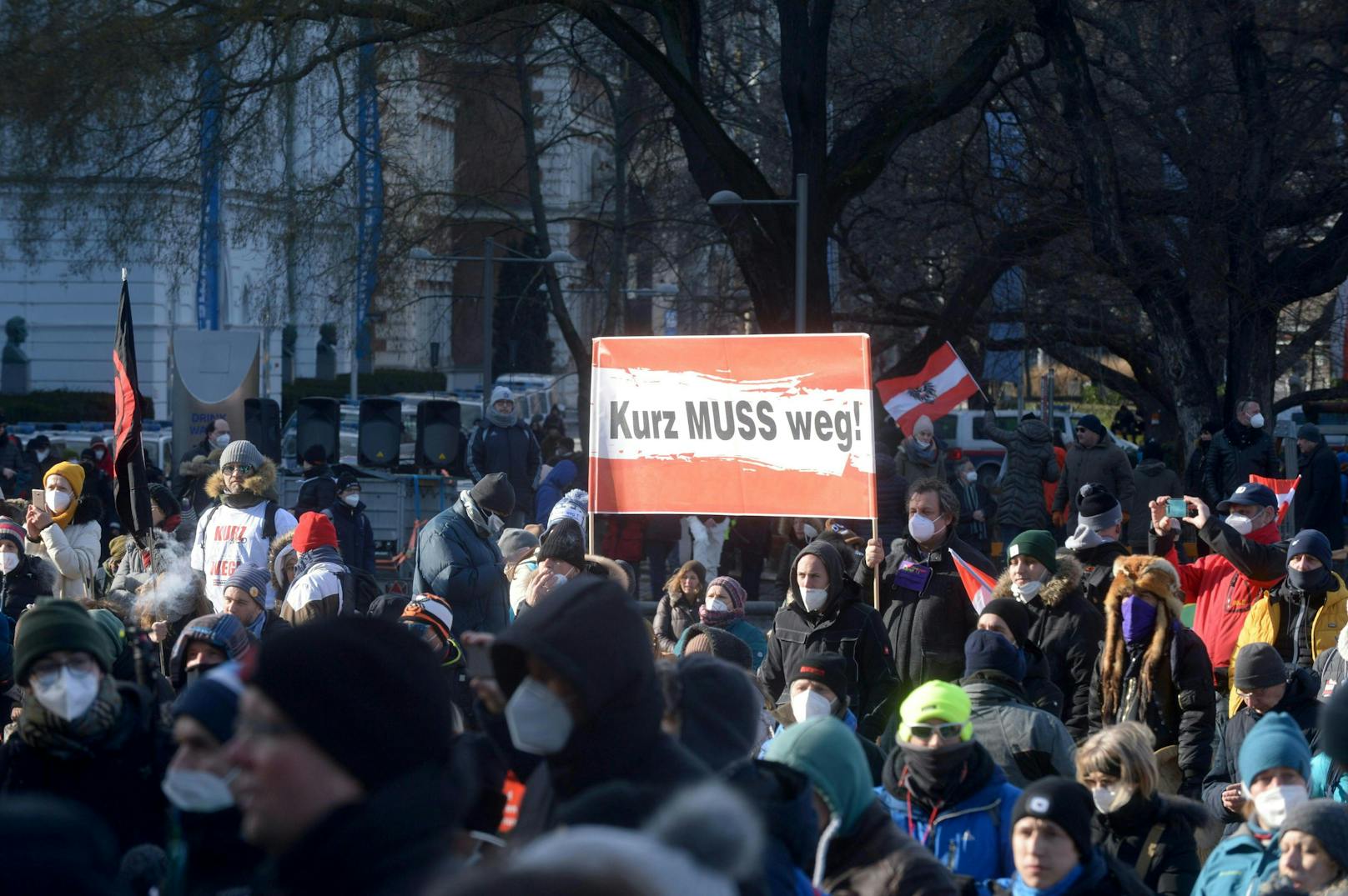 Die Anti-Corona-Demo am 13. Februar 2021 in Wien in Bildern.