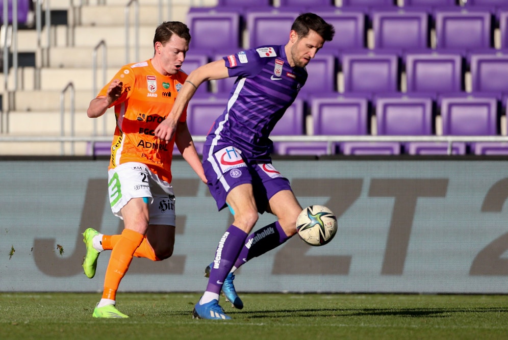 Die Austria duelliert sich mit Hartberg um den Sieg.