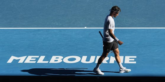 Dominic Thiem schleicht gegen Grigor Dimitrow vom Platz.