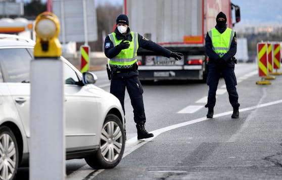 Die Polizei zog die betrunkene Autofahrerin sofort aus dem Verkehr.