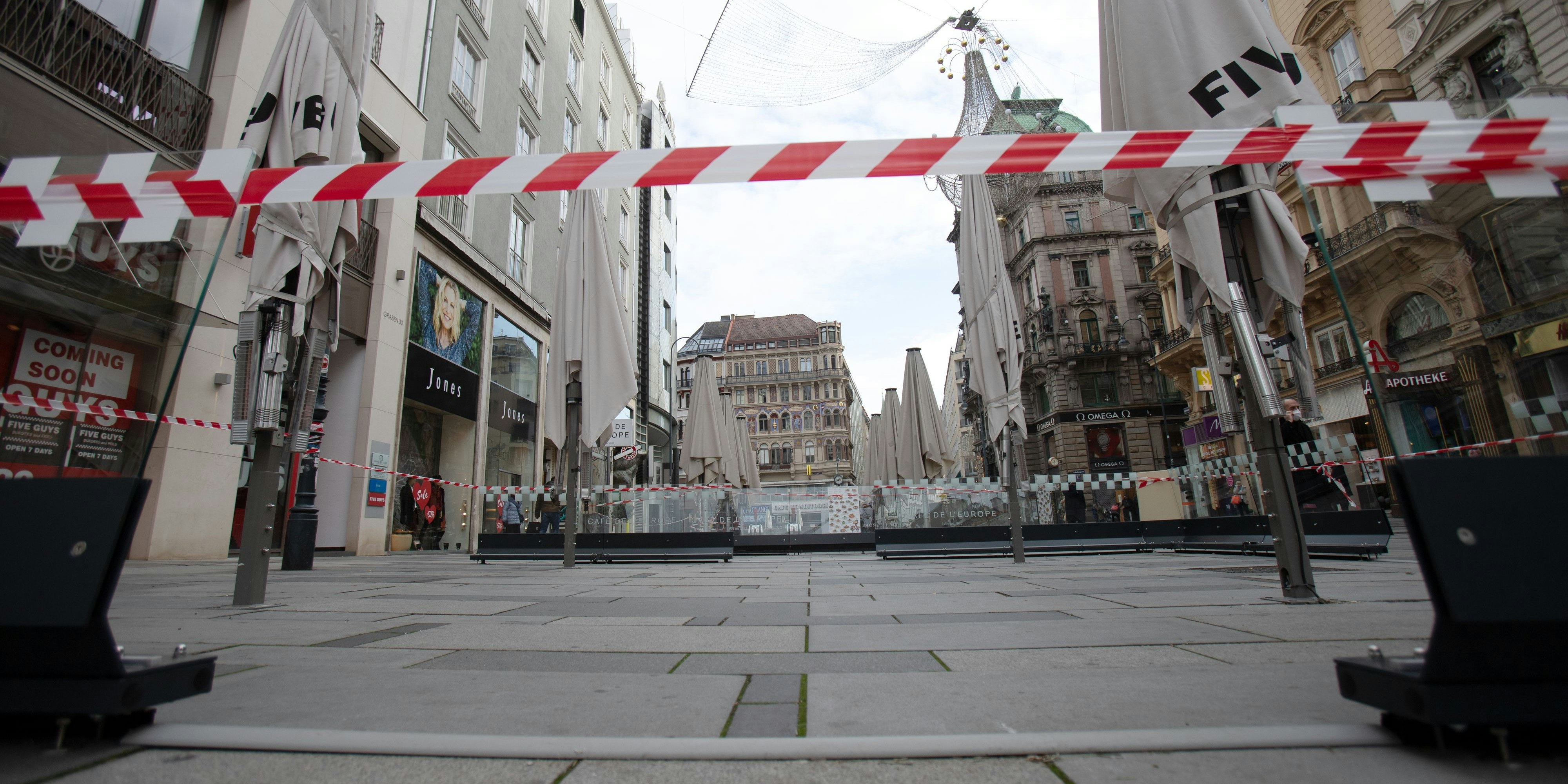 Die Gastronomie muss weiter geschlossen bleiben.