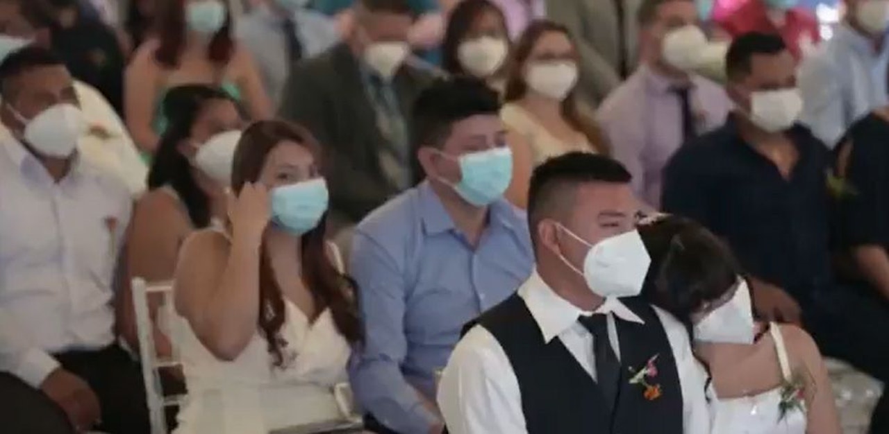 Heute.at - Corona-Massenhochzeit: Über 40 Paare gaben sich Ja-Wort