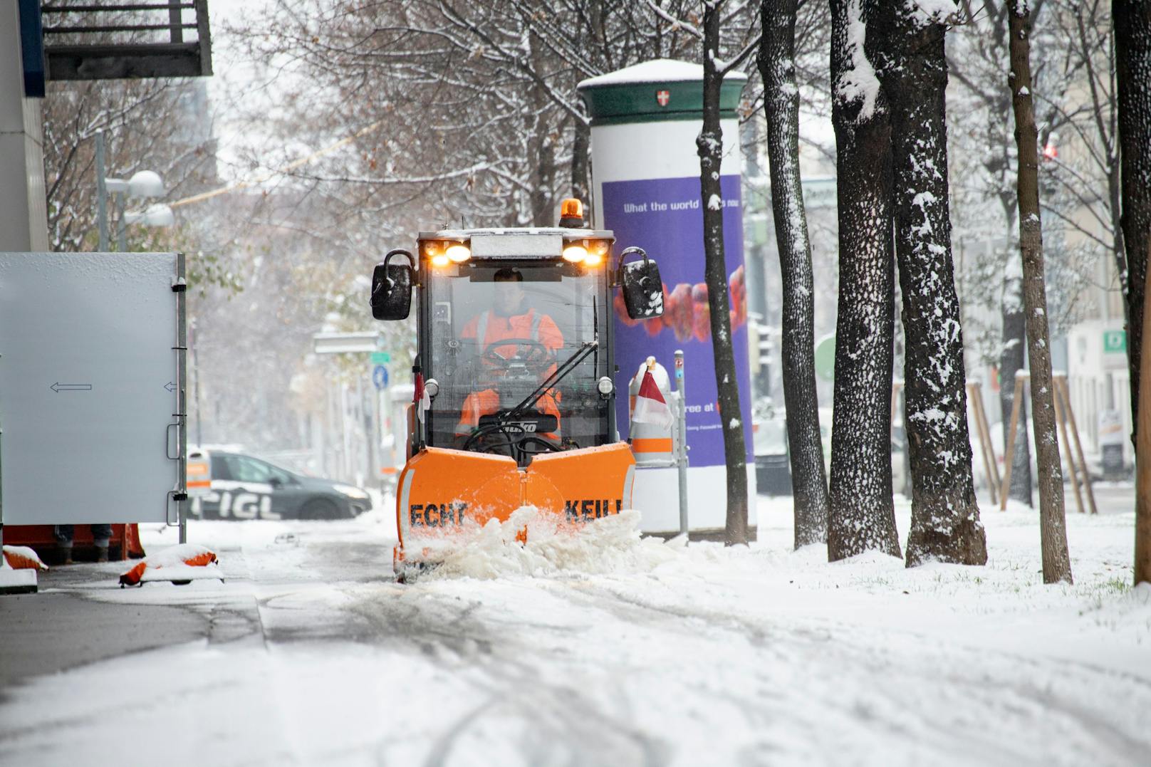Wintereinbruch: Schneefall und Kälte sorgen in Wien für weiße Straßen. Archivbild