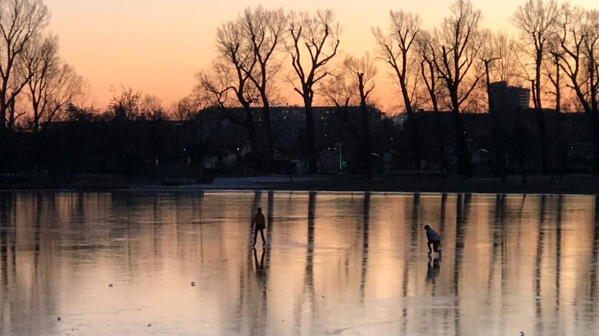 Natureislaufen auf der Alten Donau: Bitte nicht nachmachen!