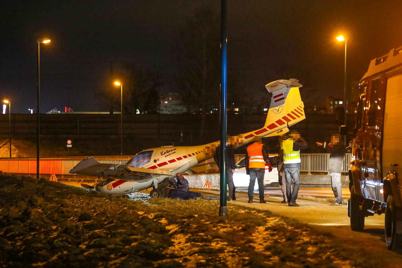 In Wels musste ein Pilot mit seinem Kleinflugzeug notlanden.
