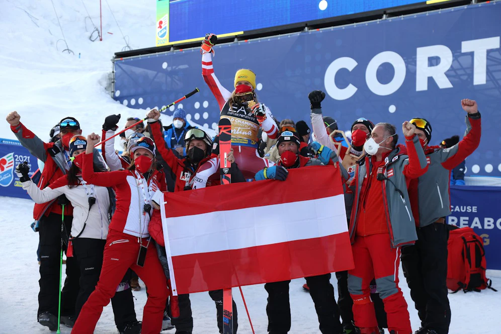 Jubel über Damen-Gold im Parallel-Rennen