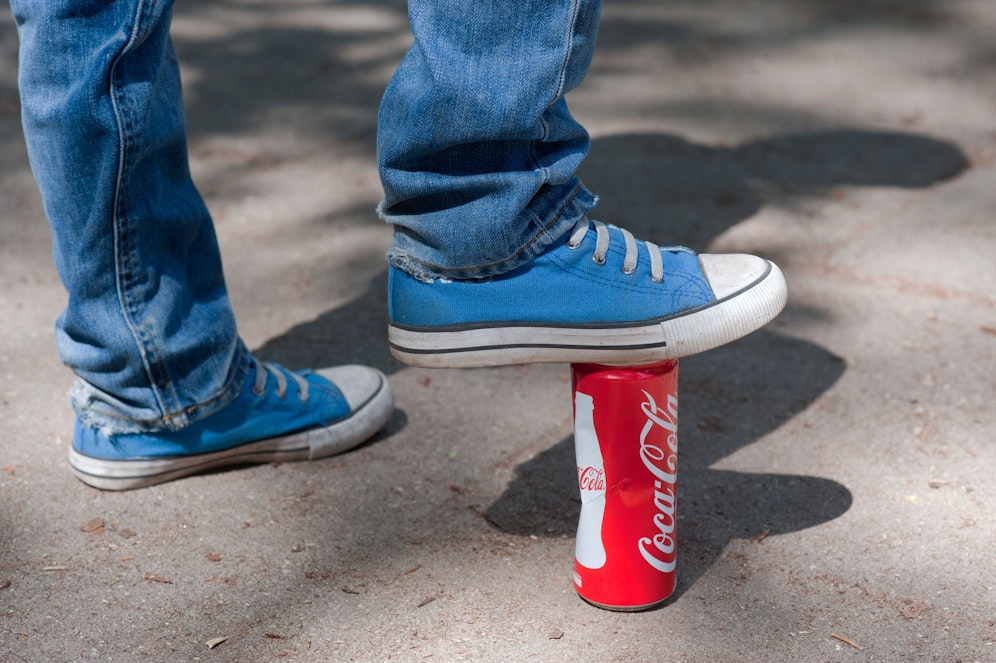 Die Viren, die uns derzeit in Angst und Schrecken versetzen, passen in eine Cola-Dose.