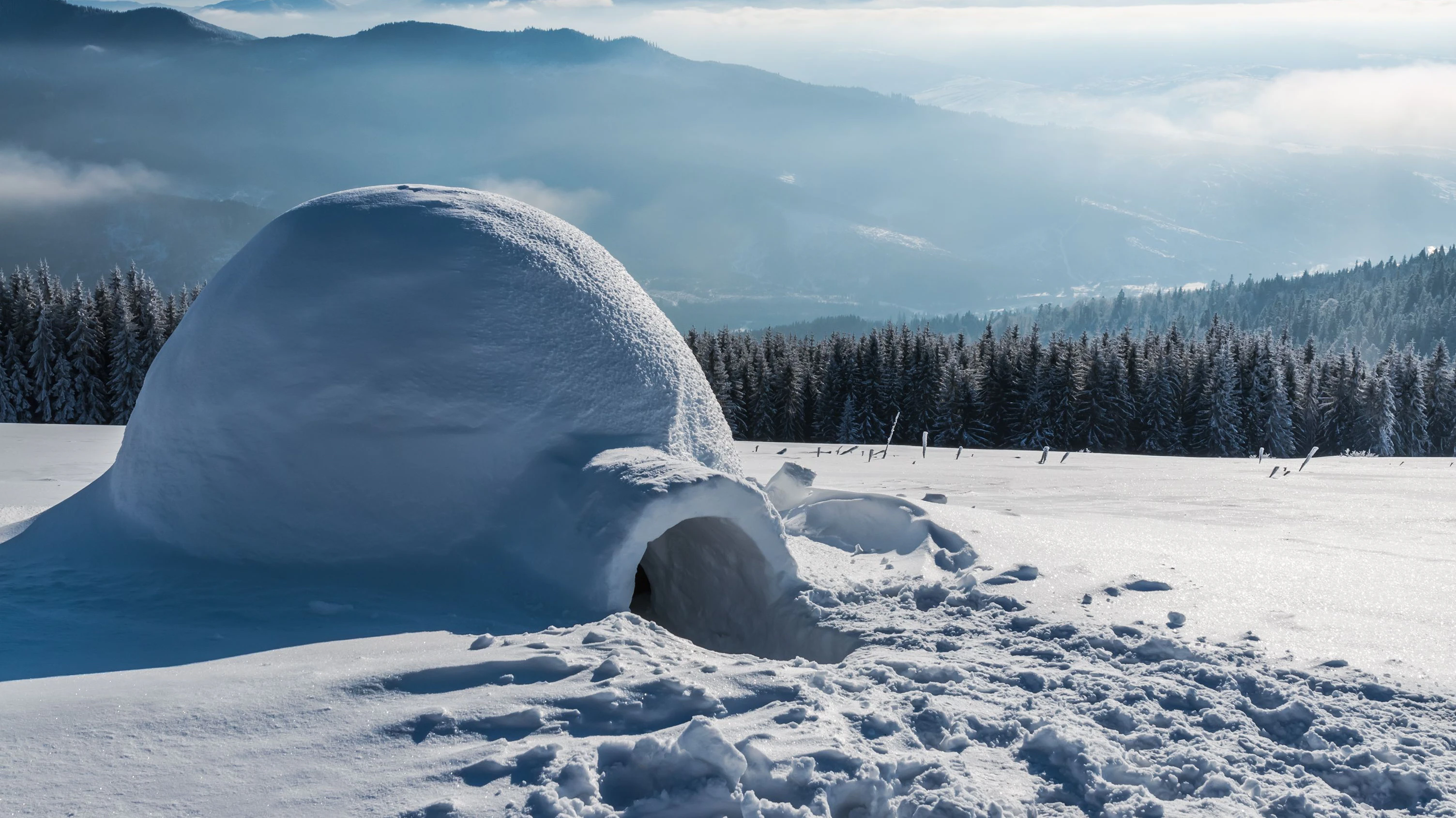 Selbstgebautes Iglu (Symbolbild)