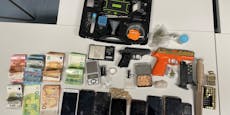Drogen und Waffen in Wohnung: Polizei nimmt Dealer fest