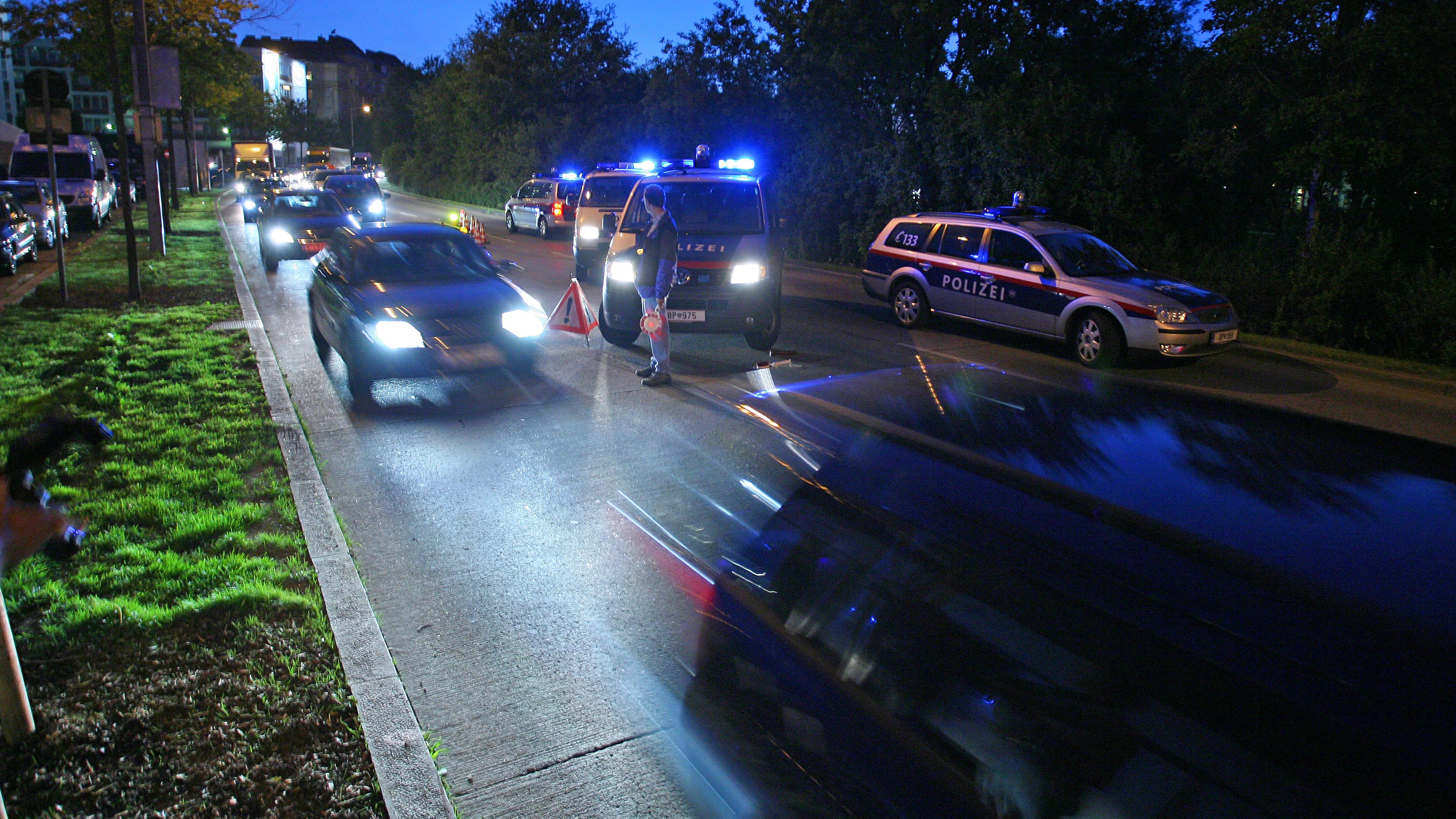 Polizei-Planquadrat gegen Raser in Wien