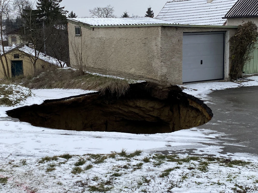 Es entstanden teils große Löcher.