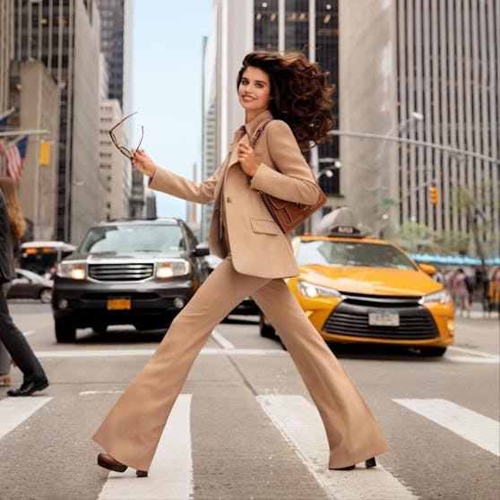 Sara Sampaio in der Kampagne zu "Gorgeous!" von Michael Kors
