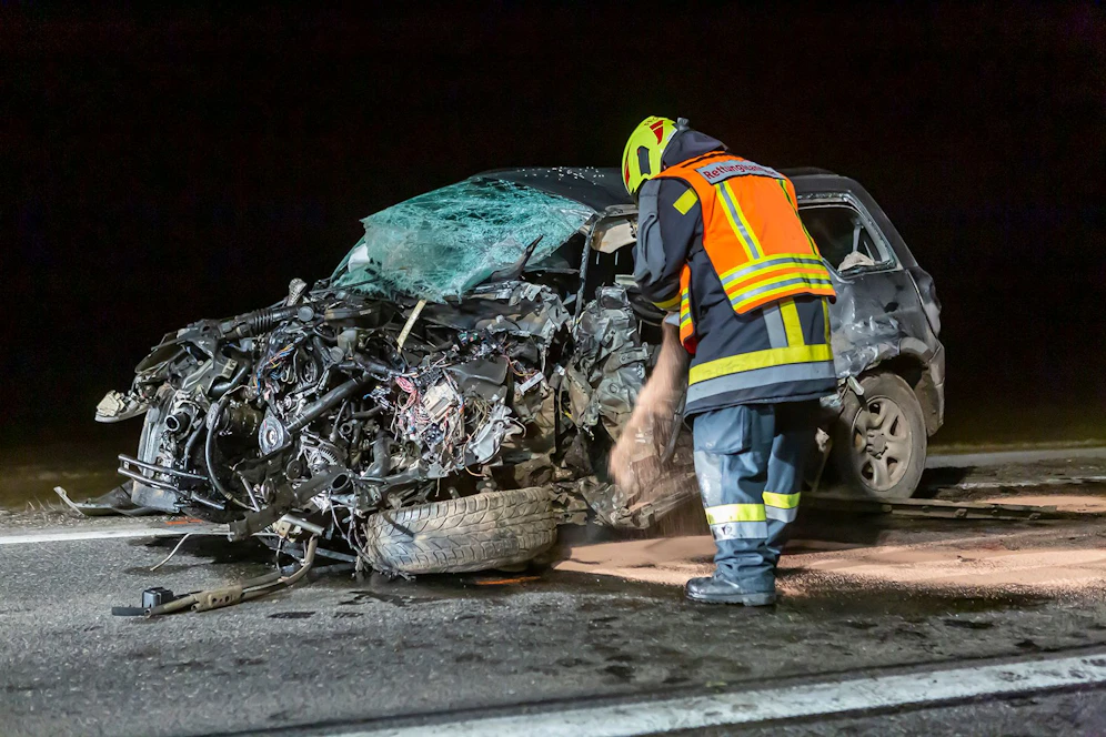 Das Wrack nach dem Unfall in Gföhl.