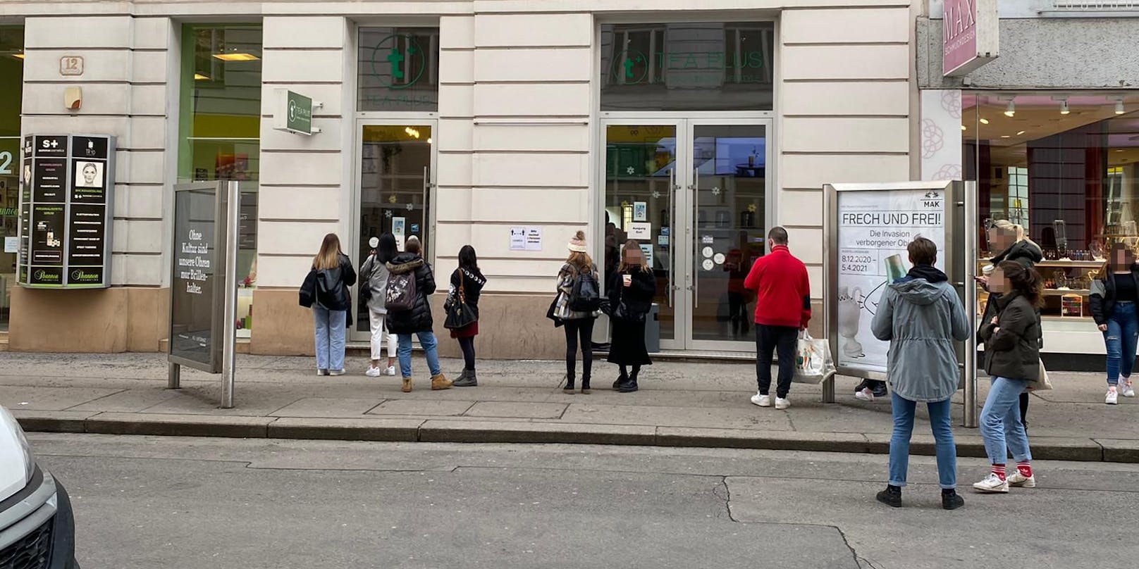 In Wien wollten mehrere Leute wohl den Cream Cheese Tea kosten.