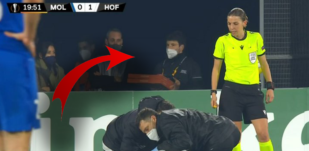Was macht ein Pizzalieferant im Stadion?