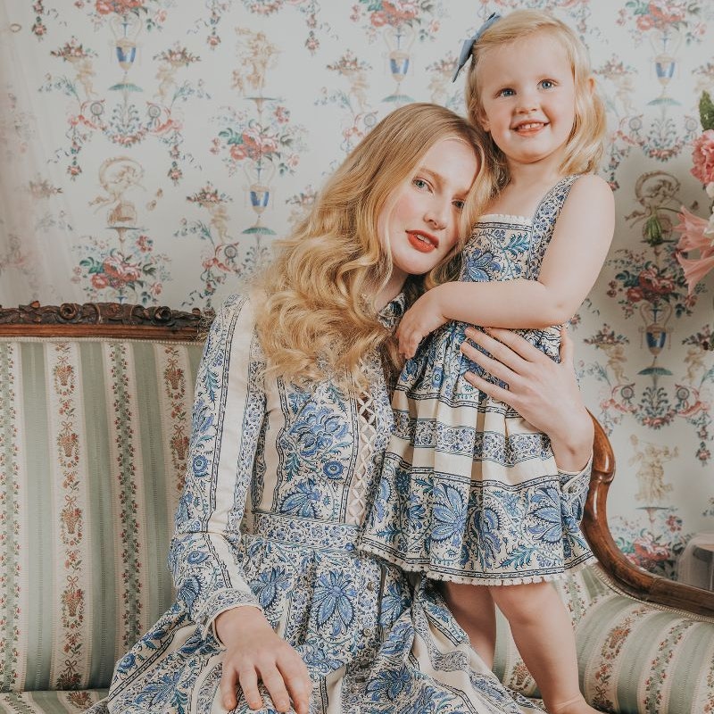 Lena Hoschek macht Mode für Groß und Klein.