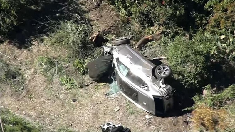 Das schwer beschädigte Auto von Tiger Woods. 