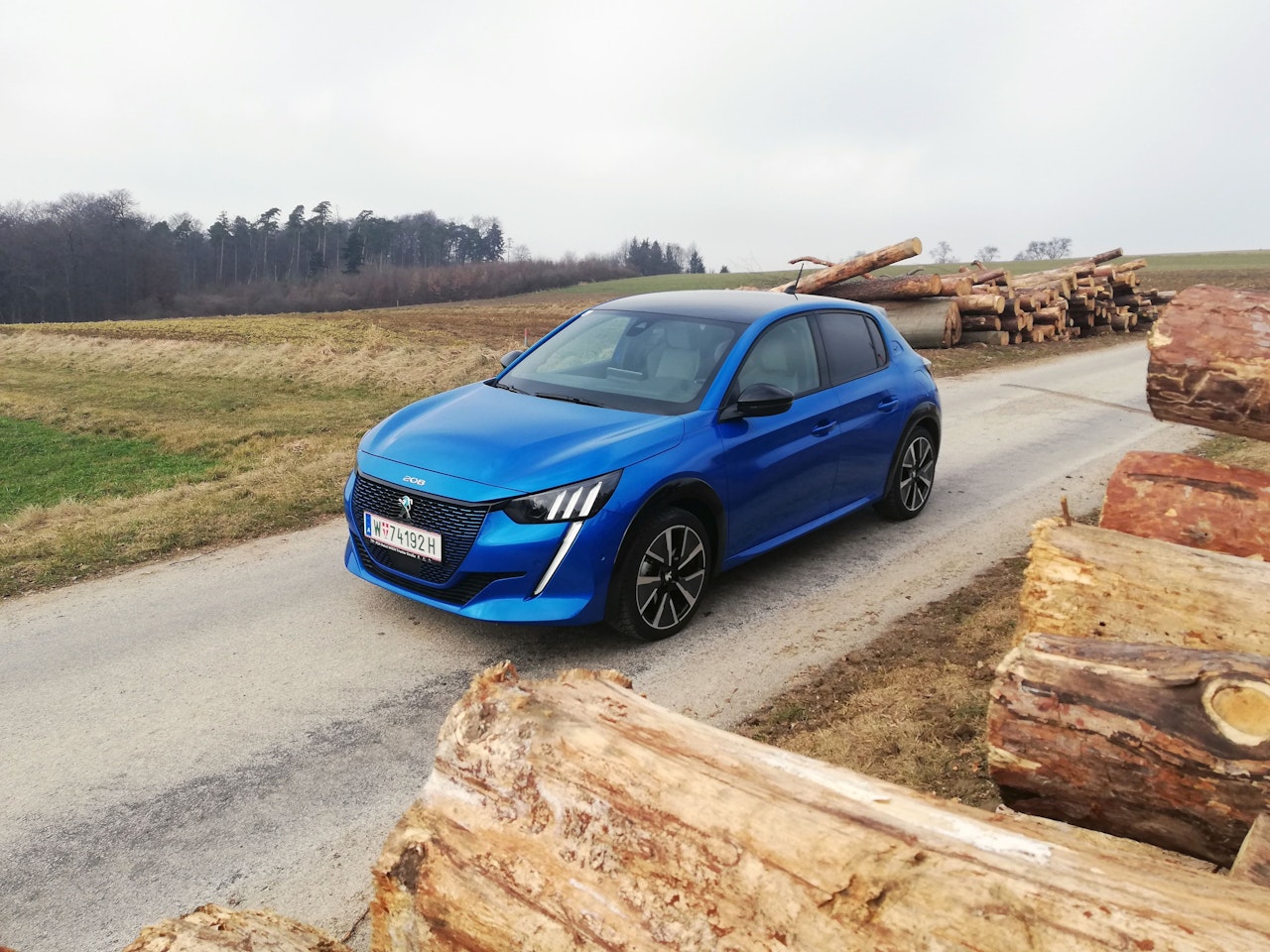 Heute.at - e208: Peugeots Klassiker im Elektro-Test