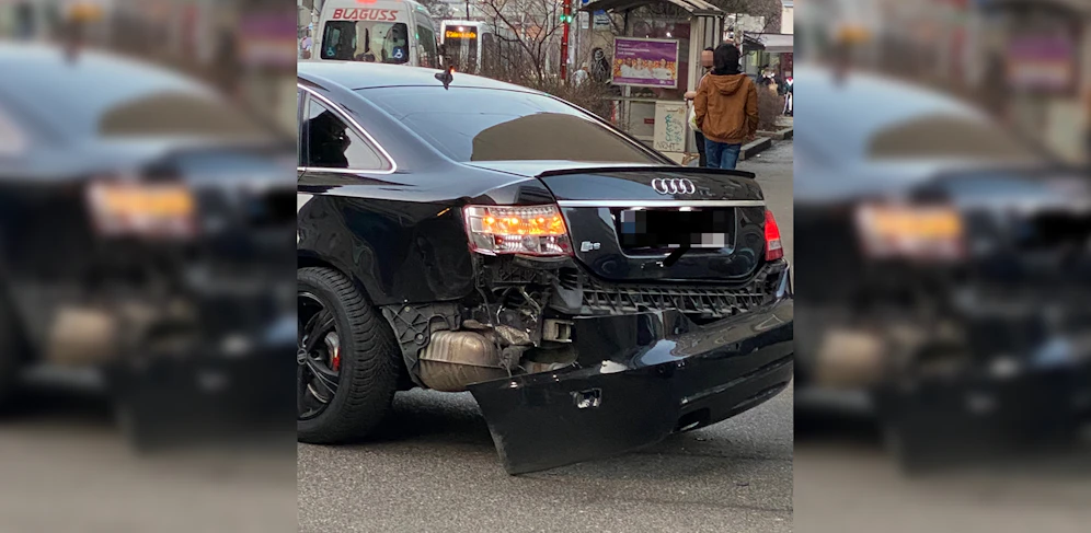 Dieser Audi zog gegenüber einer Bim am Dienstag den Kürzeren.