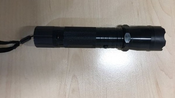 Der Elektroschocker war als Taschenlampe getarnt