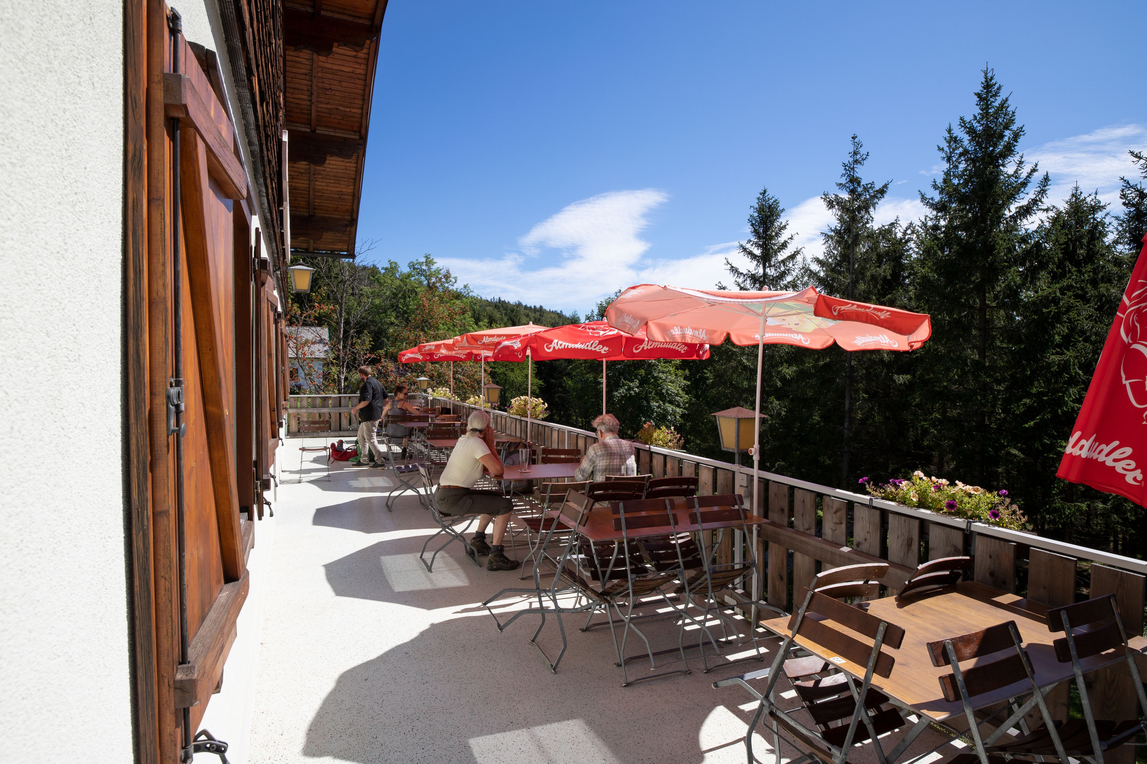 Die Gastro-Branche darf rechtzeitig zu den steigenden Temperaturen öffnen.