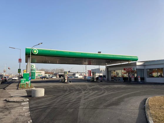 Diese Tankstelle wurde überfallen