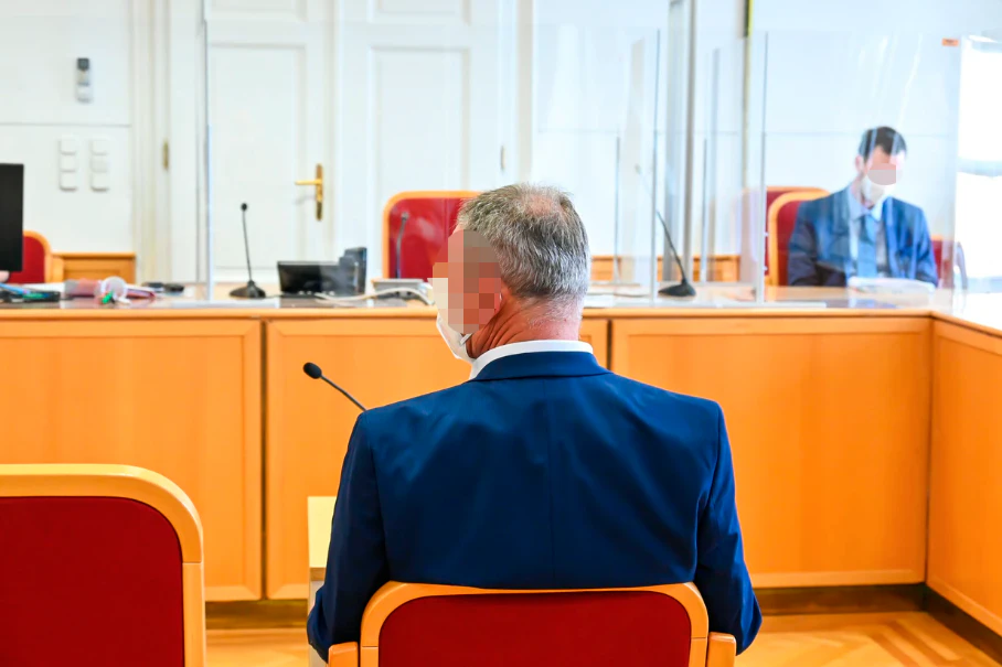 Der 63-Jährige, Dienstagmittag am Linzer Landesgericht.