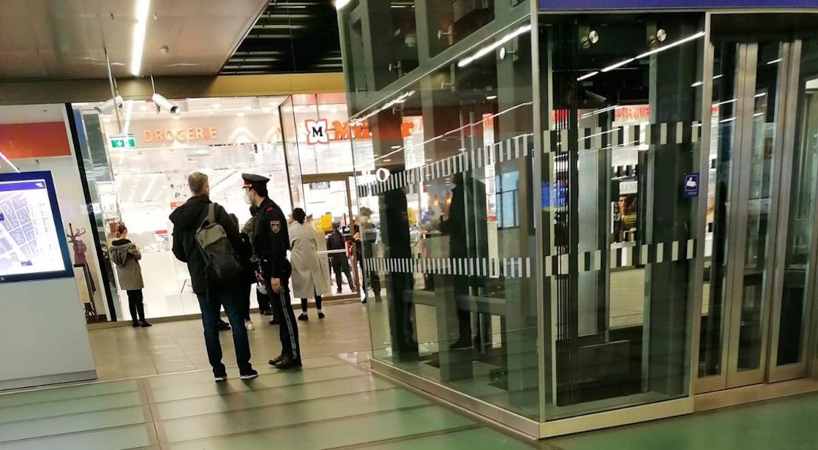 Polizei-Einsatz am Hauptbahnhof in Wien