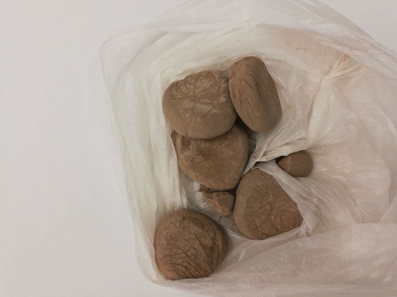 Die Polizei stellte auch Heroin sicher. (Symbolbild)