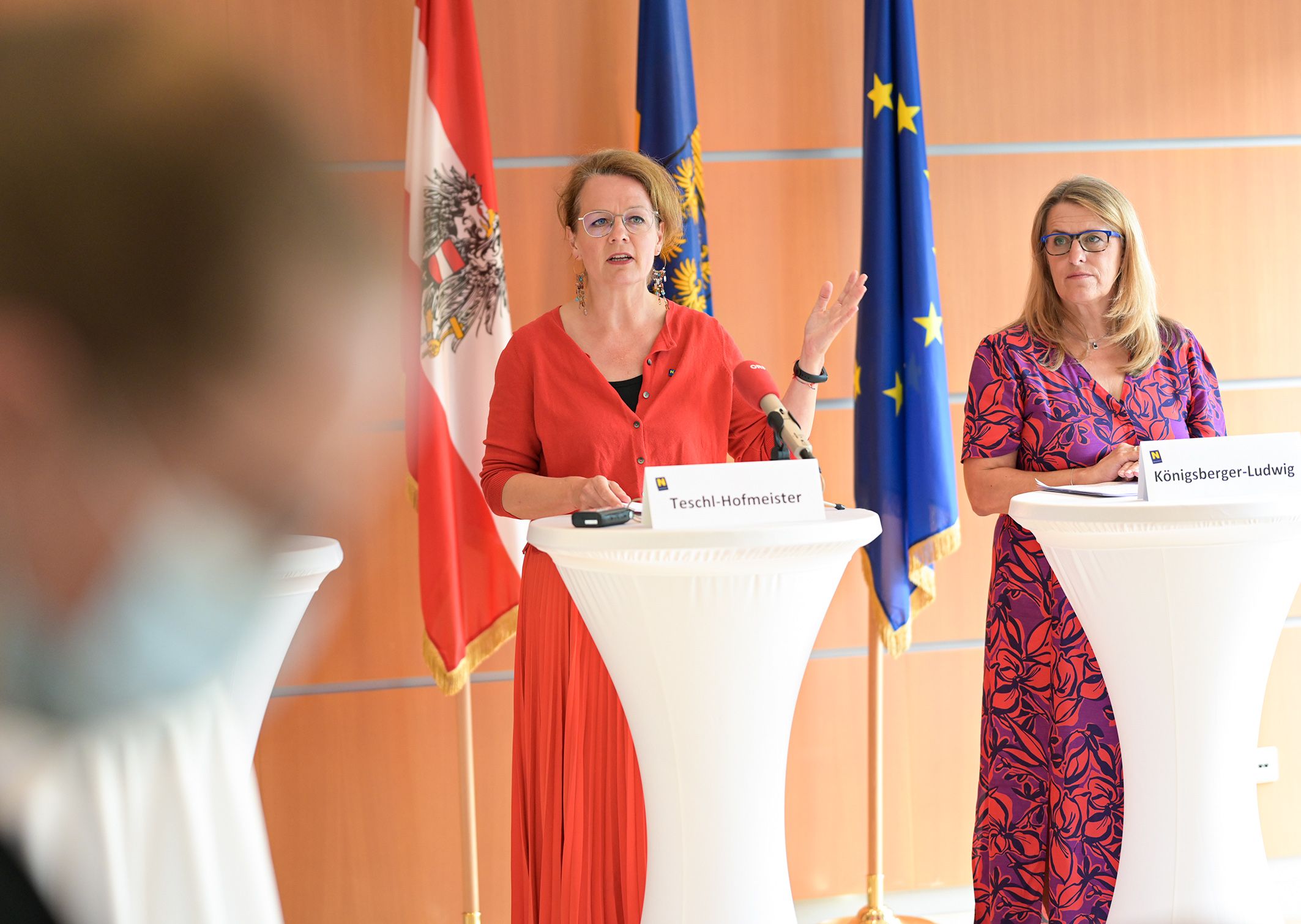 Bildungs-Landesrätin Christiane Teschl-Hofmeister und Gesundheits-Landesrätin Ulrike Königsberger-Ludwig
