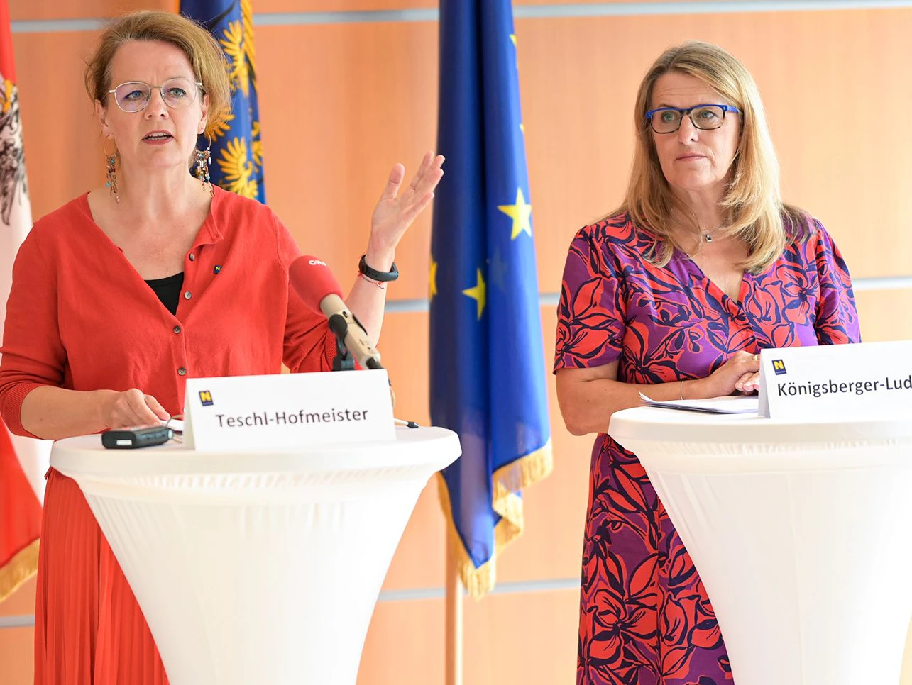 Bildungs-Landesrätin Christiane Teschl-Hofmeister und Gesundheits-Landesrätin Ulrike Königsberger-Ludwig
