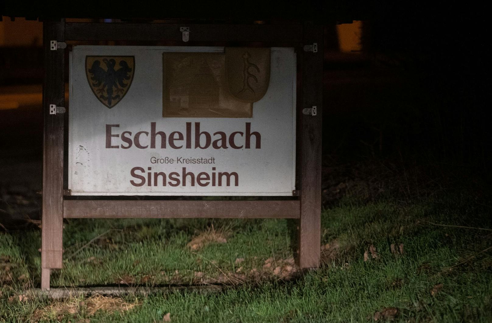 Ein Jugendlicher (14) soll in Sinsheim einen 13-Jährigen getötet haben. Der junge Bursch dürfte offenbar von seiner Freundin in die Mord-Falle gelockt worden sein.