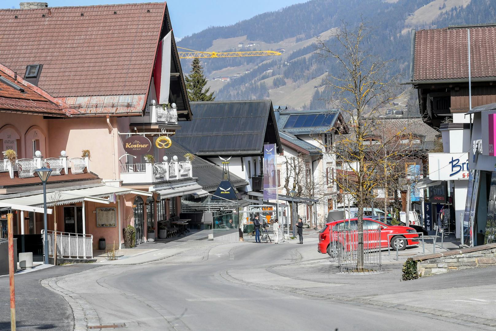 Situation in der Tiroler Gemeinde Mayrhofen am Mittwoch, 24. Februar 2021.