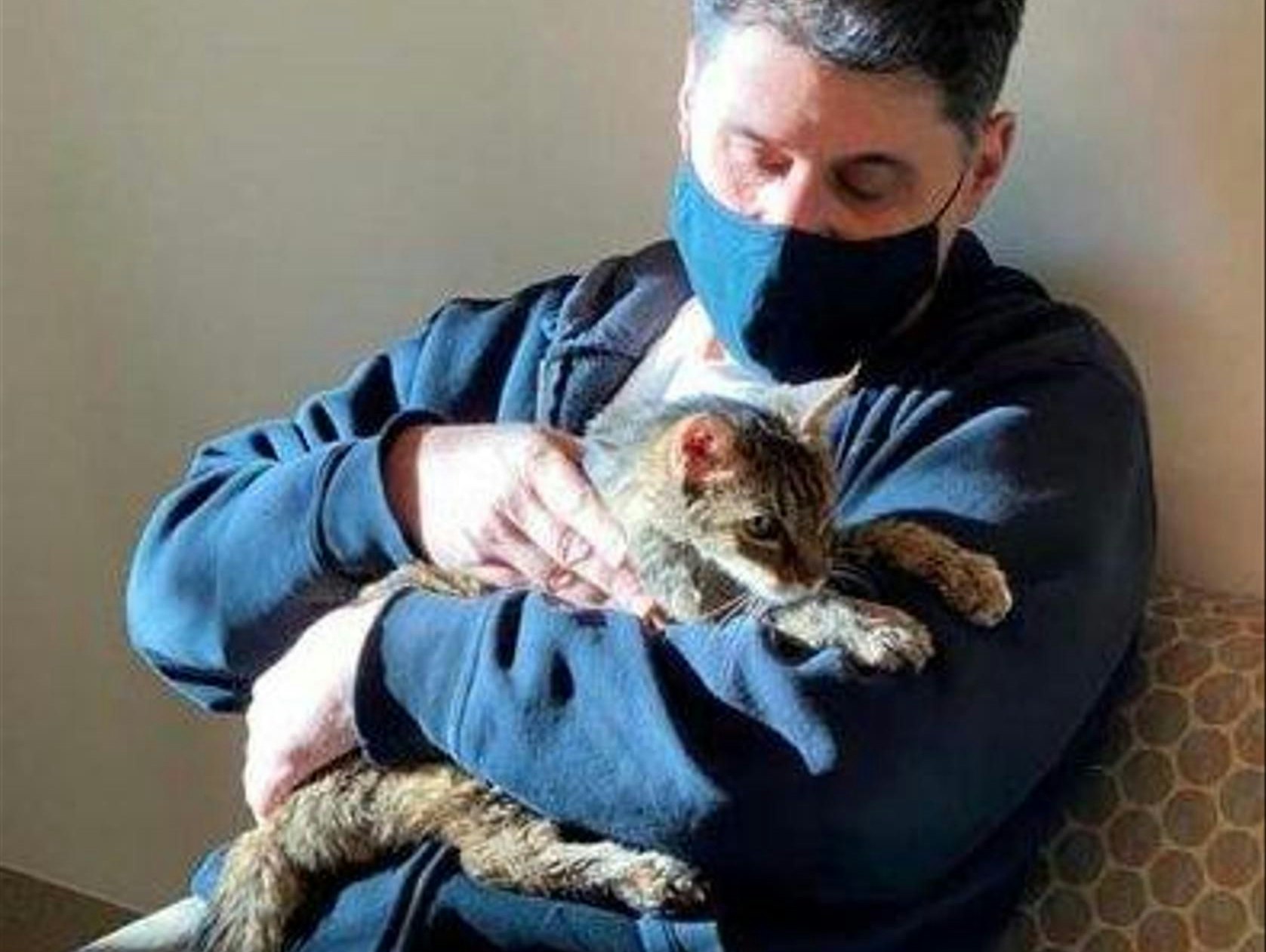 Computertechniker Charles kann es kaum glauben. "Es ist fantastisch", sagt er.