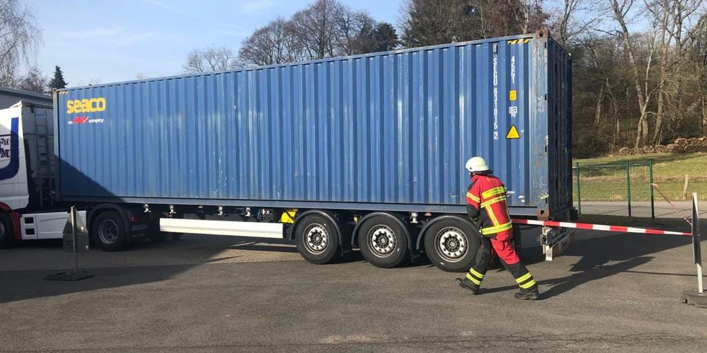 Der Übersee-Container wurde abgesperrt.