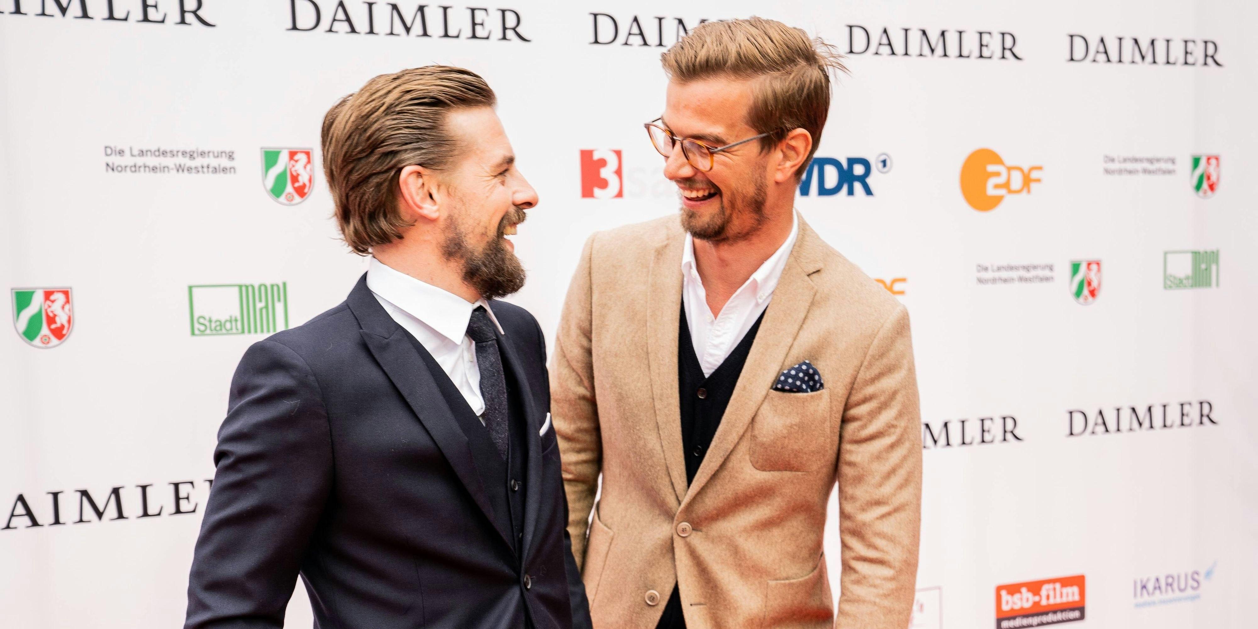  Klaas Heufer-Umlauf und Joko Winterscheidt sind für ihre schrägen Aktionen bei der TV-Show "Duell um die Welt" bekannt.