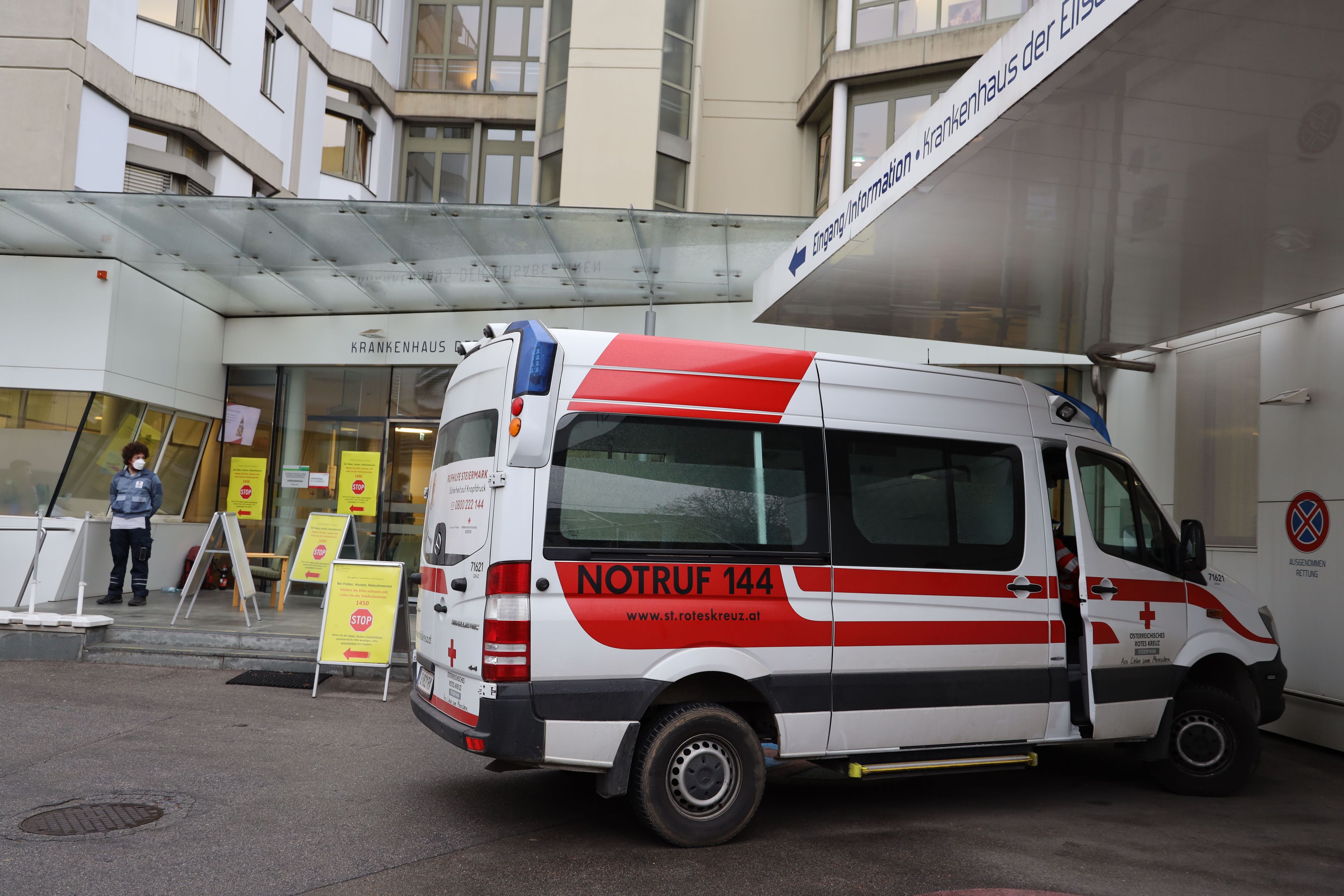 Die beiden Männer erlitten schwerste Verletzungen.