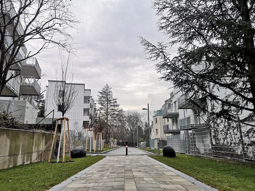 Der neue Verbindungsweg Karlweisgasse zwischen Felix-Dahn-Straße und Hohenwarteweg (Währing) beschäftigte die Politik über 20 Jahre lang. Nun ist er endlich fertig.