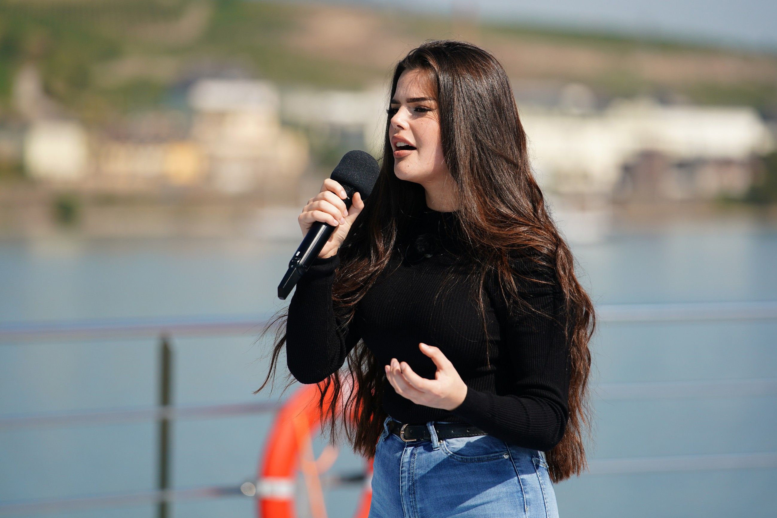 Kandidatin <strong>Ali</strong> sang sich bei ihrem DSDS-Casting ausgerechnet in das Herz eines Jurors, von dem RTL nichts mehr wissen will.<br>