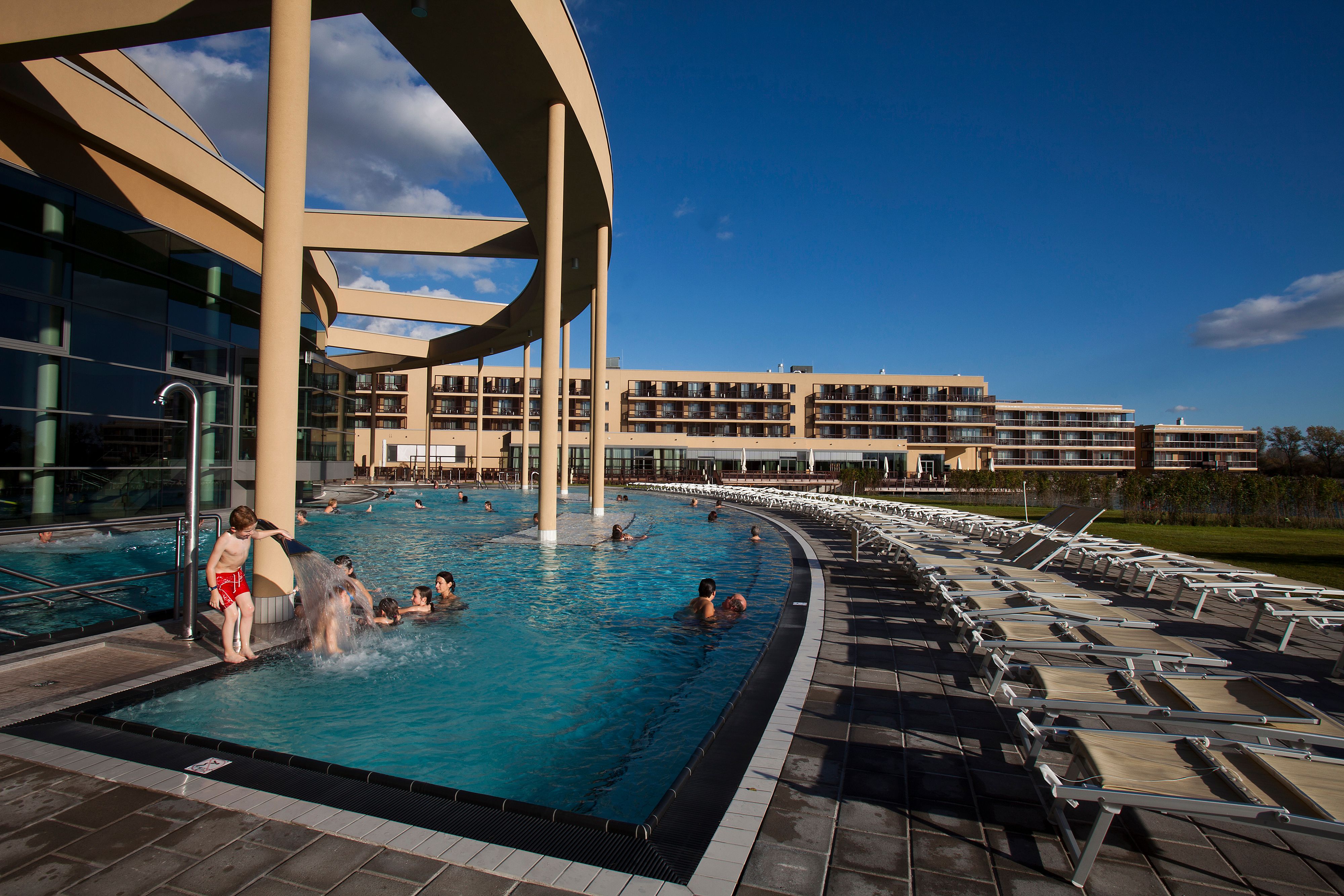 Geht es nach Hans Peter Doskozil (SPÖ), öffnen die Thermen und angrenzende Hotels im Burgenland am 1. März.